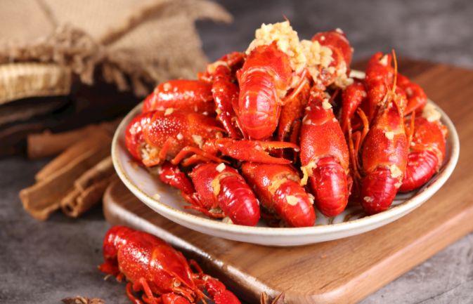 小龍蝦養殖為何少不了水質監測(小龍蝦養殖水質的標準要求)